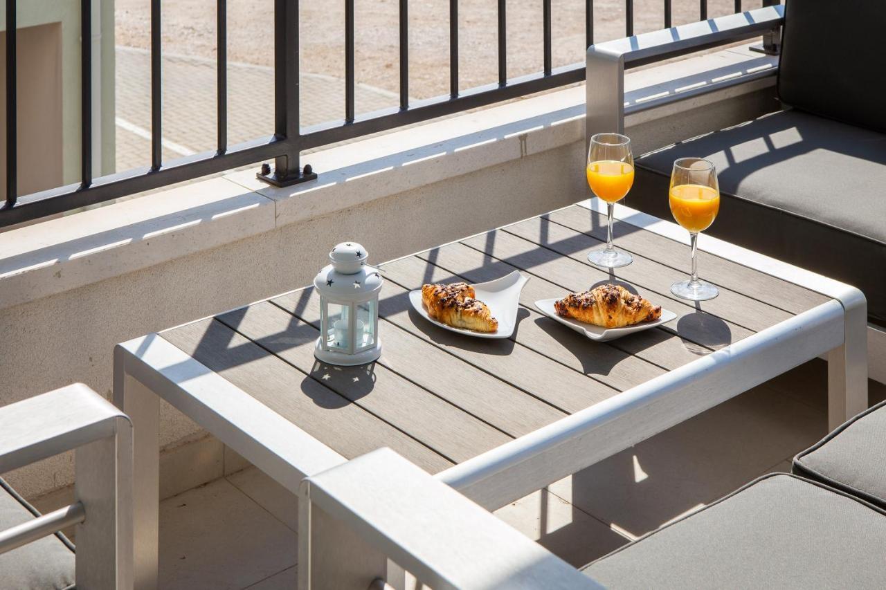 Apartment Lana - Sea View With Parking *